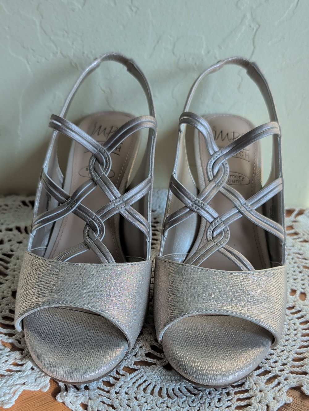 IMPO Champagne Strappy Slingback Heel Size 8.5